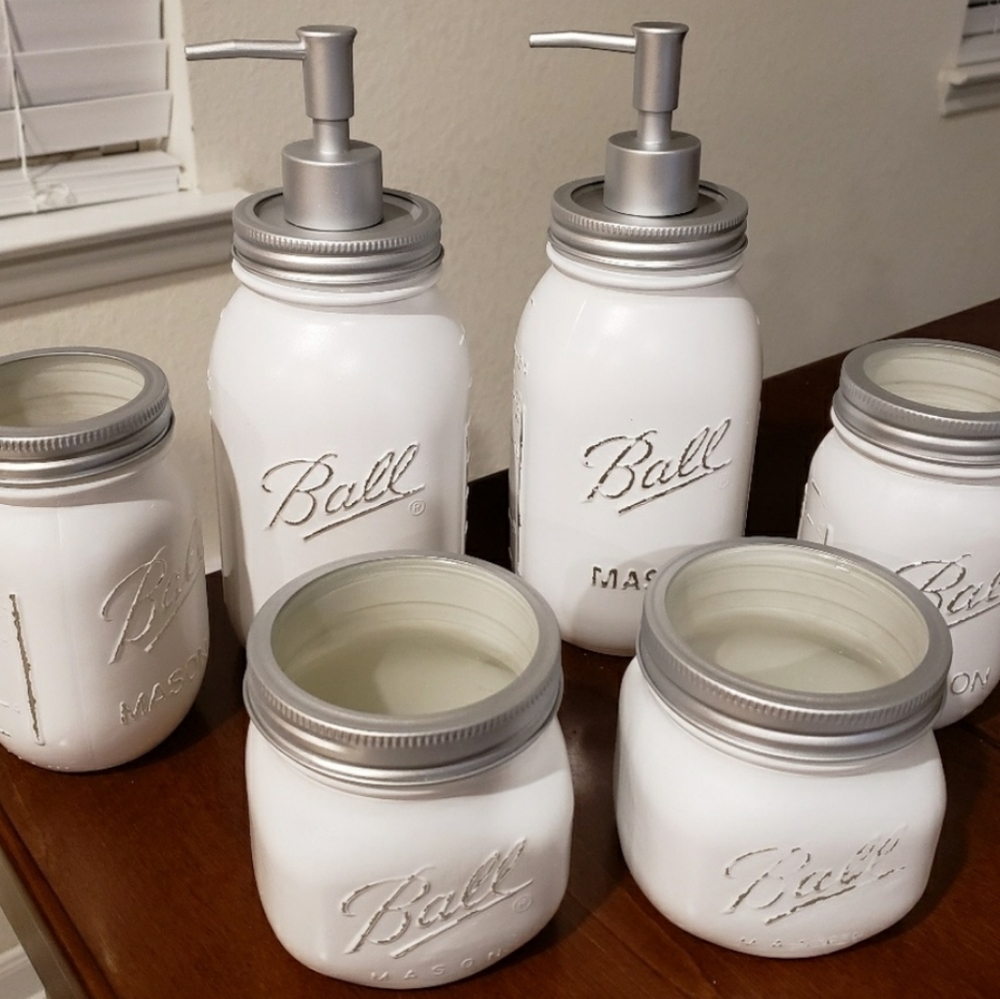 New Bathroom mason jar decor